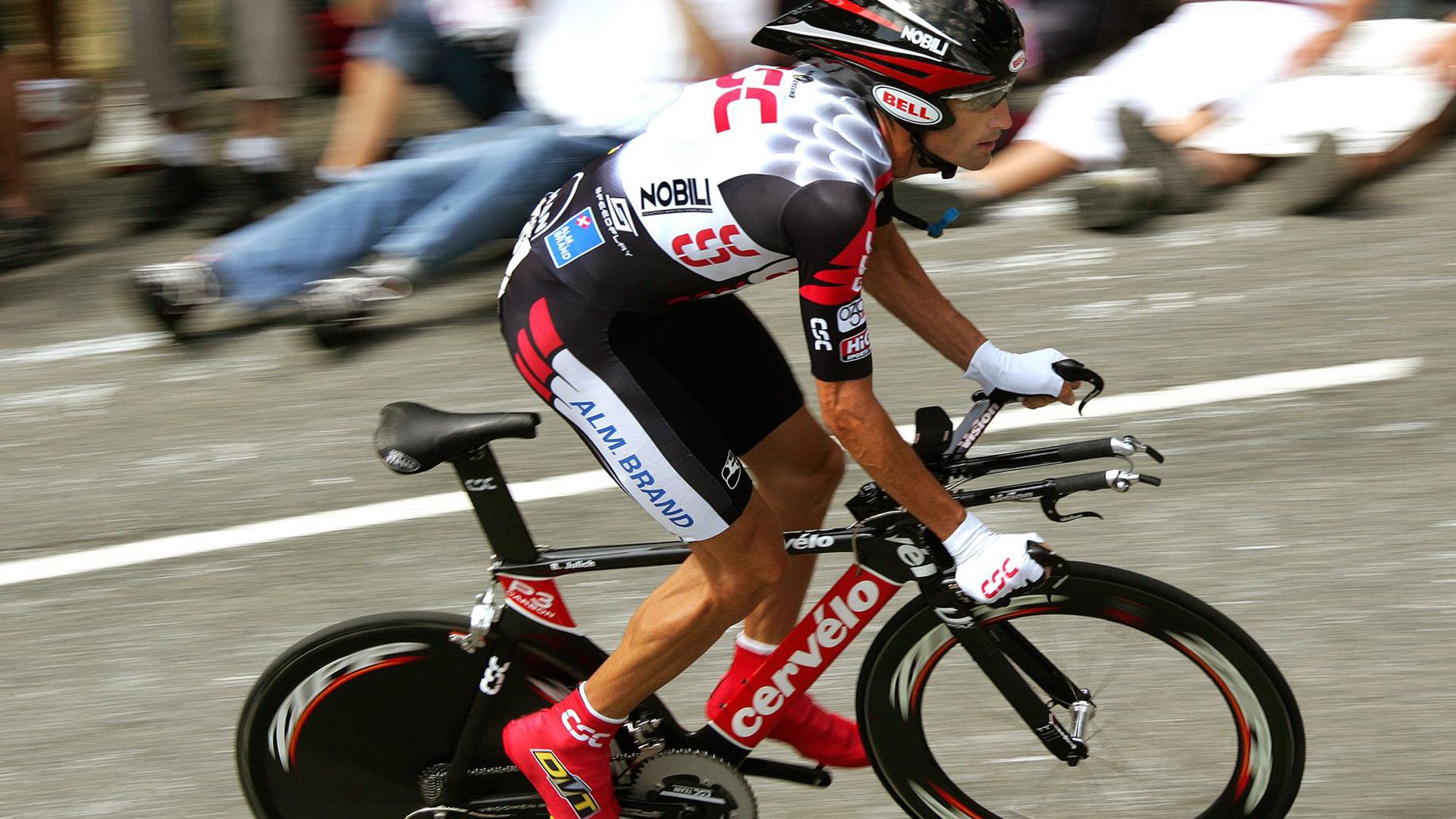 -T1与赞助商签订新合作协议，赞助商和合作伙伴的区别